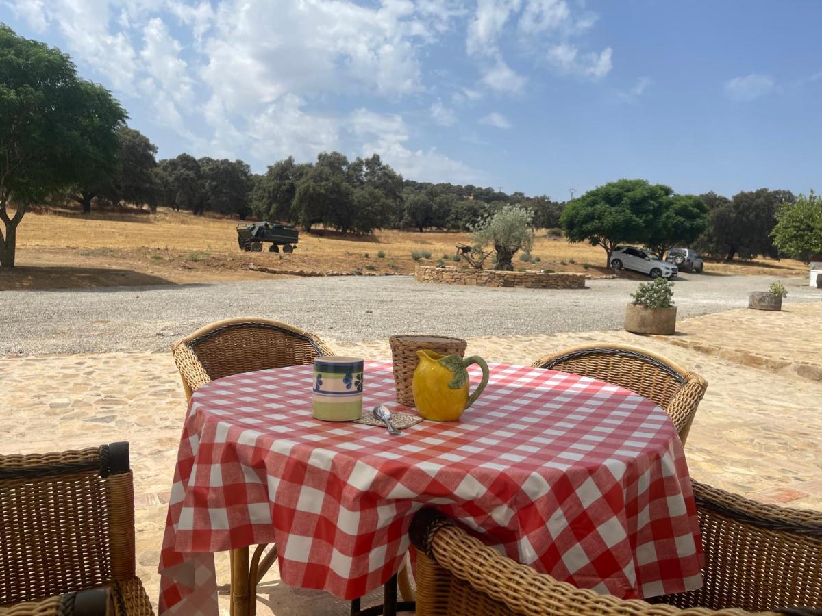 Cortijo Huerta Galindo Konuk evi Alanís Dış mekan fotoğraf